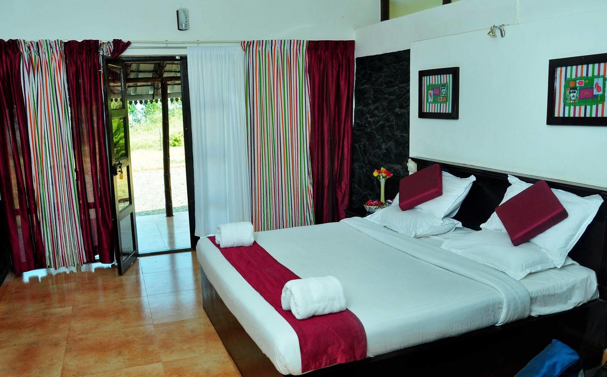 Punarjani Ayurvedic Resorts Ramakkalmedu Exterior photo